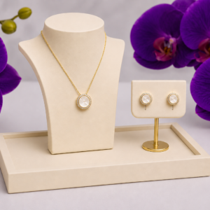 Conjunto Colar e Brincos Madrepérola com Zircônias Banhado a Ouro
