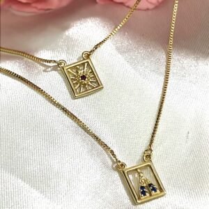 Colar Escapulário Dourado com Medalhas Religiosas
